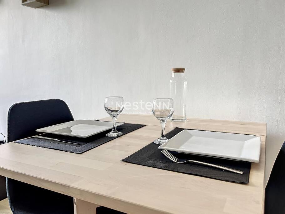 2980-appartement 1 Ch A 100m De La *